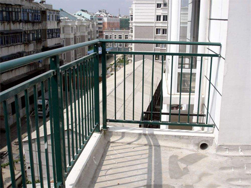 鋅鋼陽台護（hù）欄